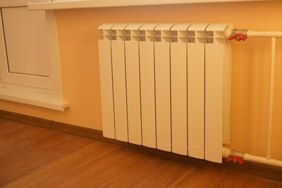 Установка радиаторов и батарей отопления при ремонте квартиры